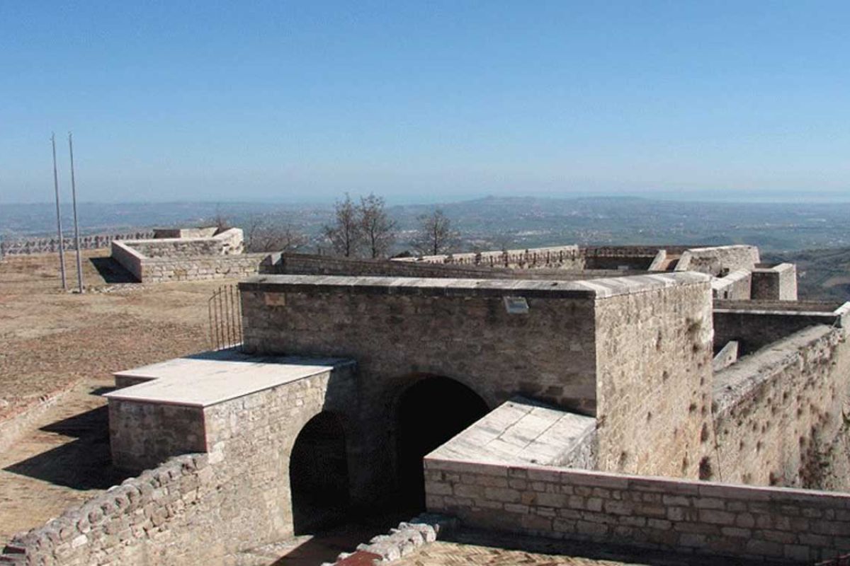 civitella-del-tronto-04-910e0547e8c6147386d69263238a74aa