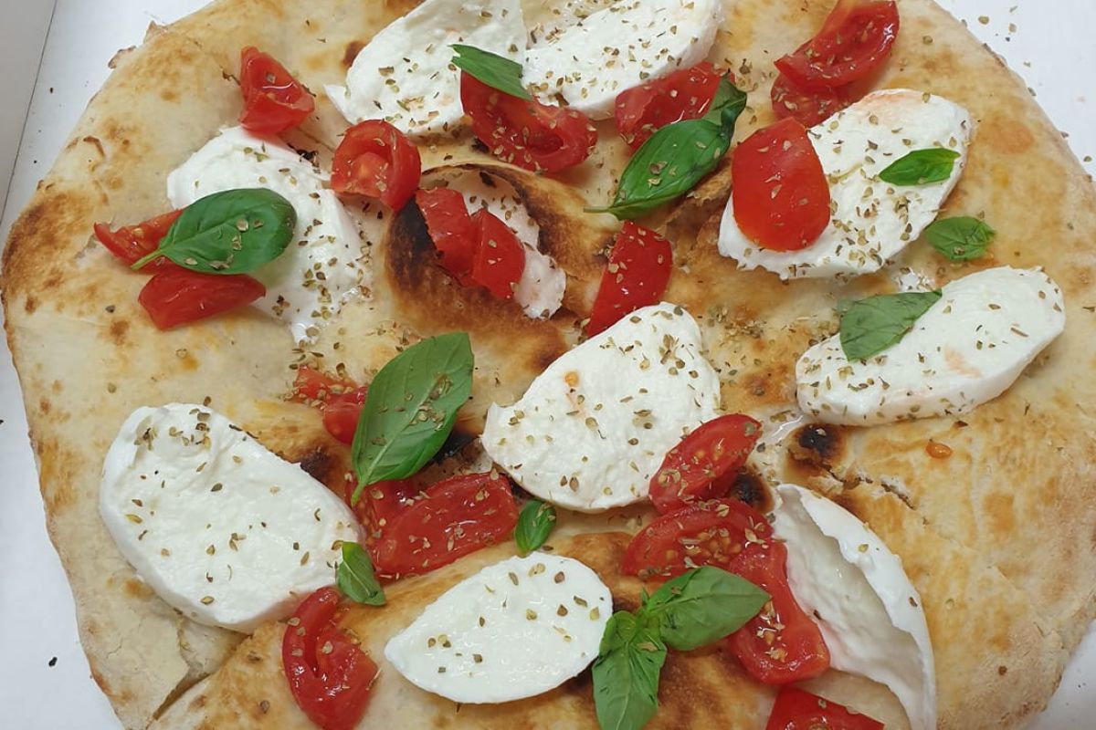 pizzeria-bella-napoli-288f82e1e6633a42b9af533c4202c995