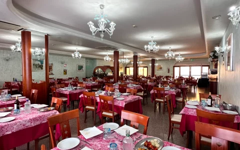Hotel Holiday